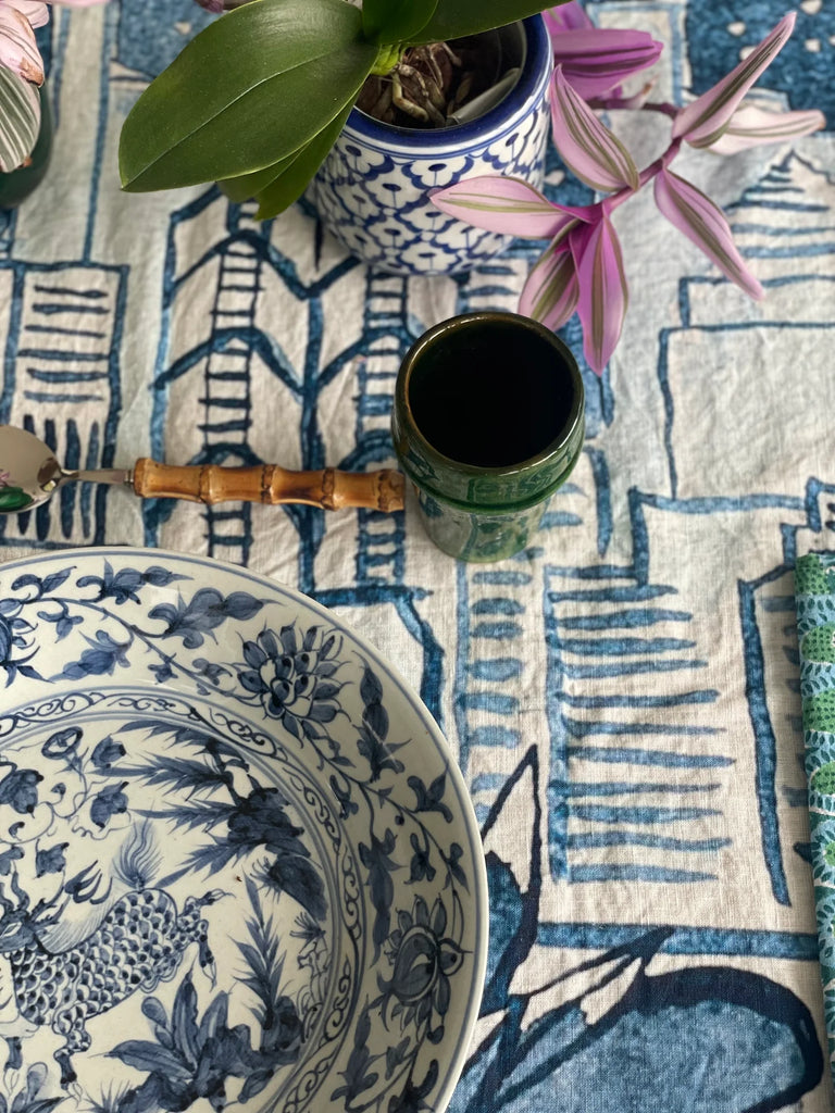 " Hong Kong Homage " 6 Seater Linen Tablecloth - The Ginger Jar Lamp Co.