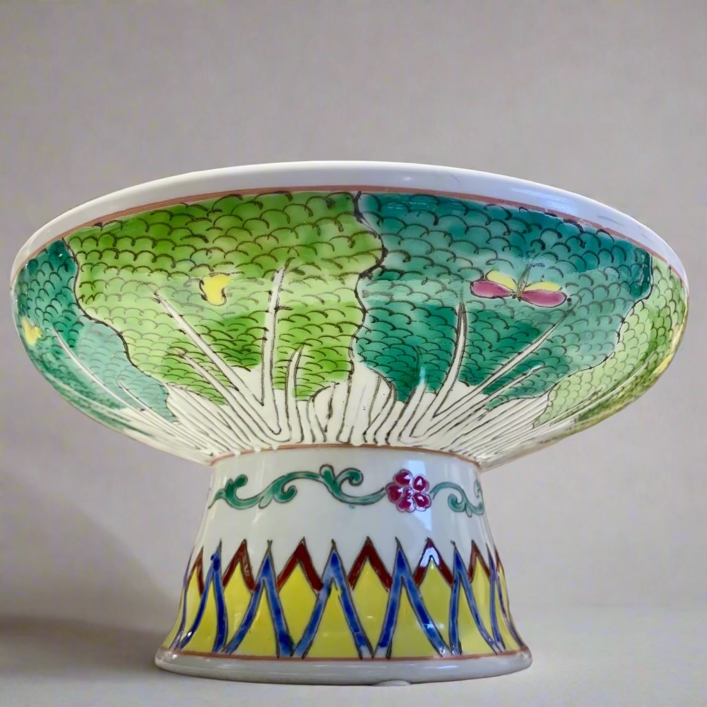 Chinese Hand-Painted Bok Choy Cabbage Leaf Ceramic Pedestal Bowl