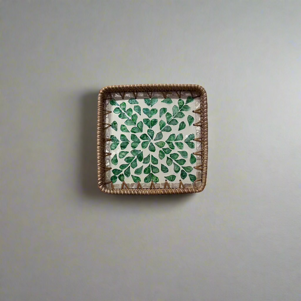 Green Leaves Shell Inlay Woven Rattan Serving Tray