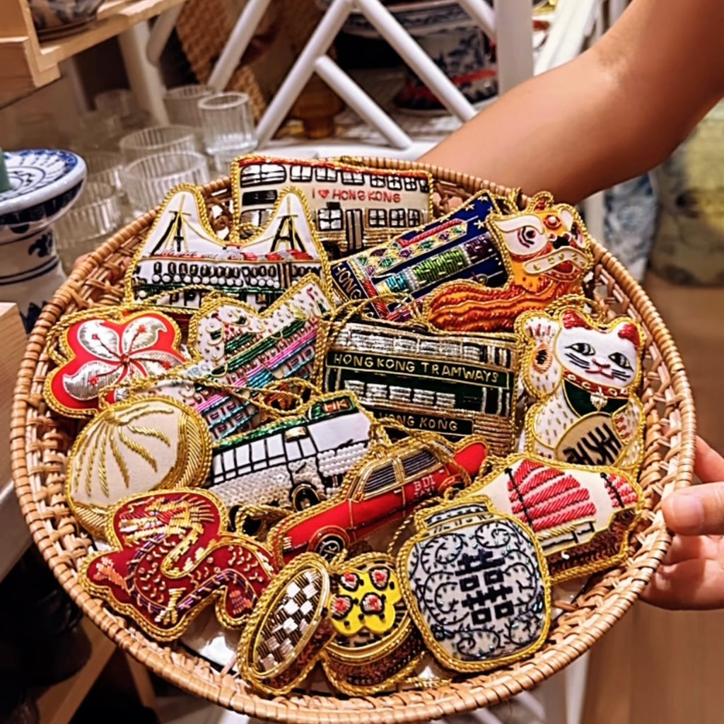 EMBROIDERED ORNAMENT : Jumbo Floating Restaurant