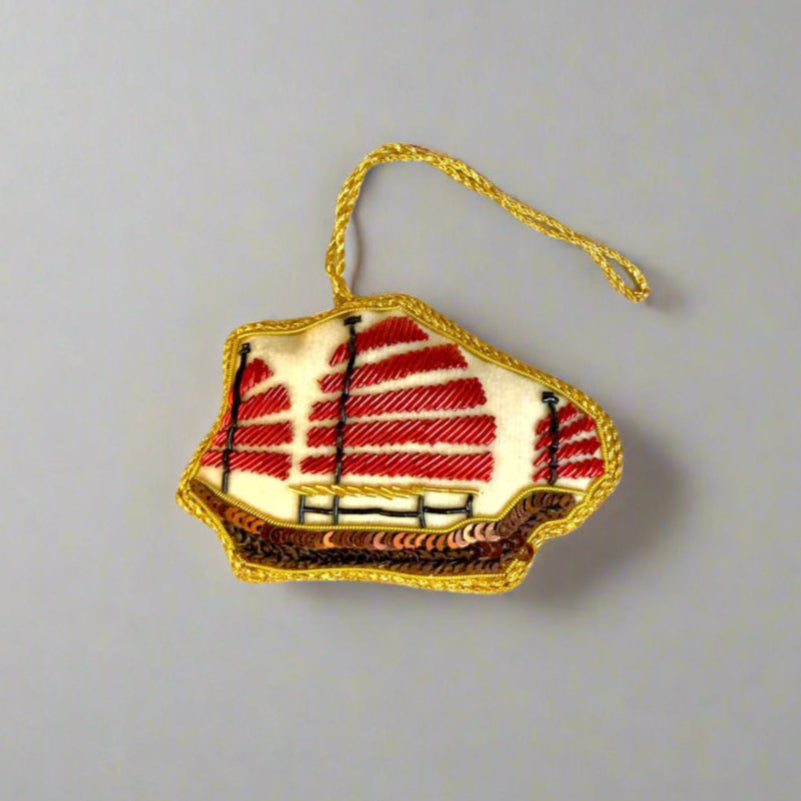 EMBROIDERED ORNAMENT : Junk Boat