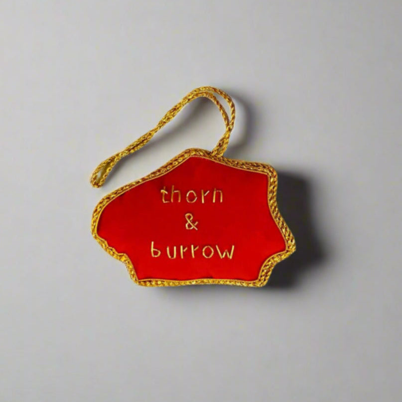 EMBROIDERED ORNAMENT : Junk Boat