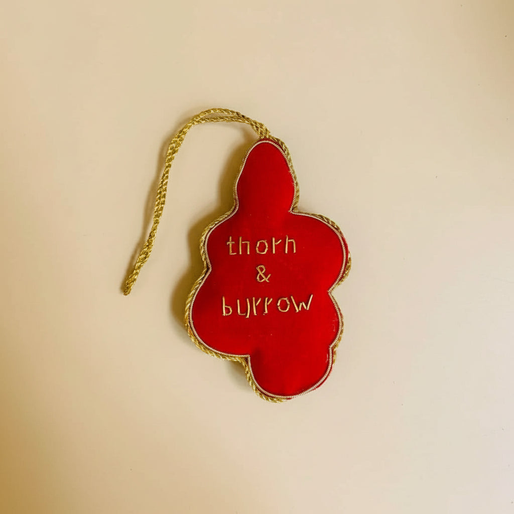 EMBROIDERED ORNAMENT : Snake