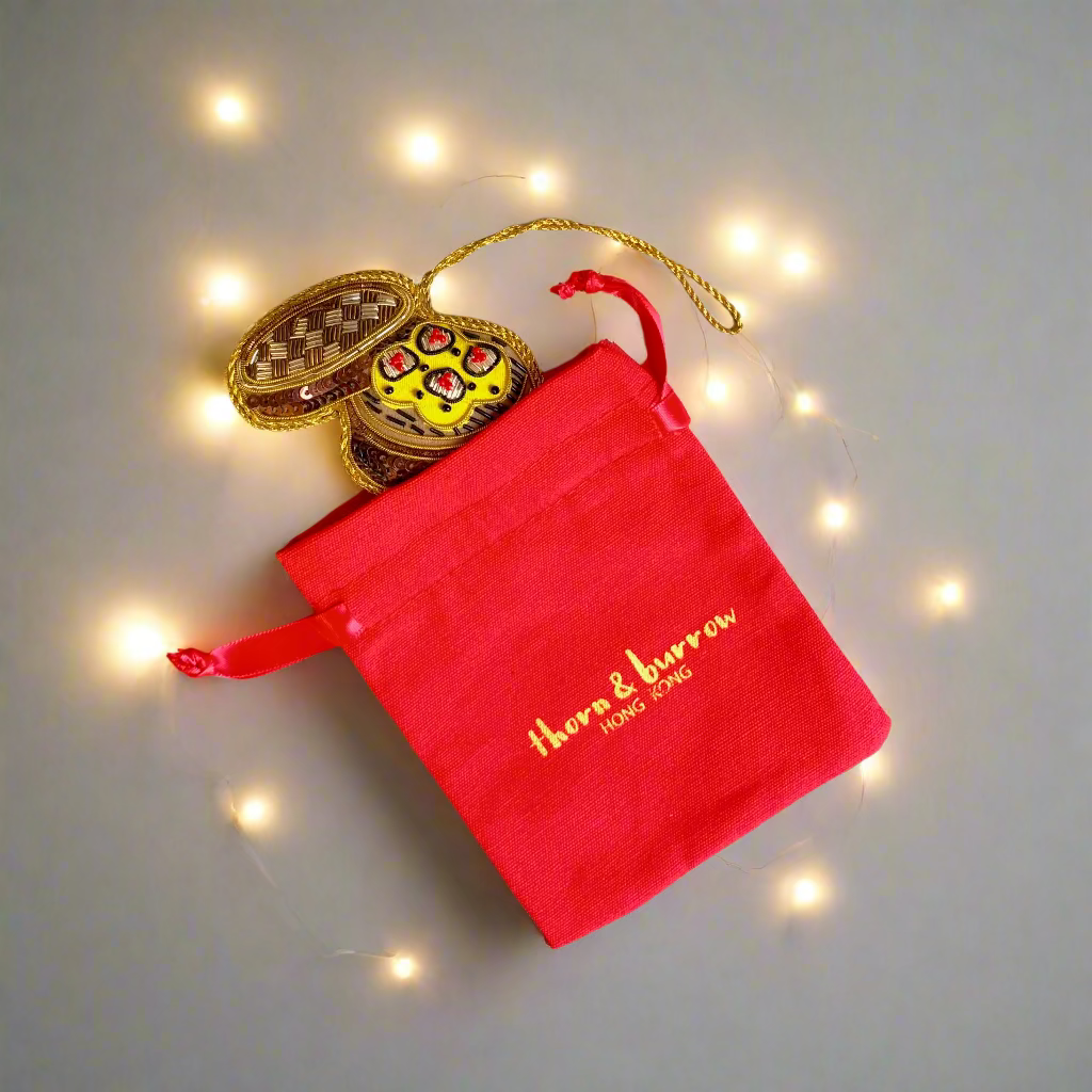 EMBROIDERED ORNAMENT : Dimsum