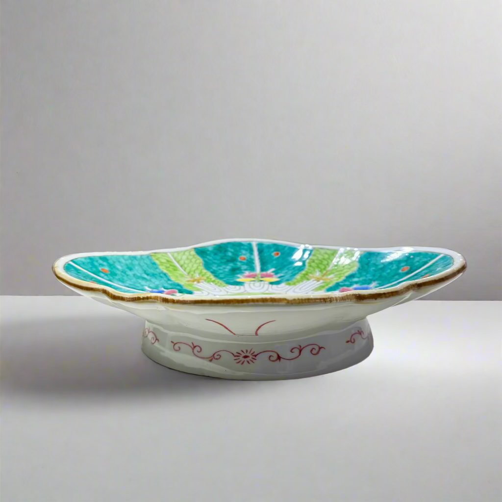 Chinese Hand-Painted Bok Choy Cabbage Leaf Scalloped Pedestal Bowl