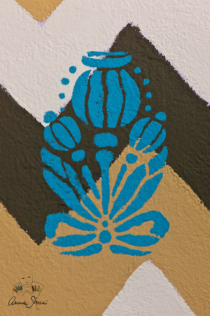 Annie Sloan Poppy Pod Stencil