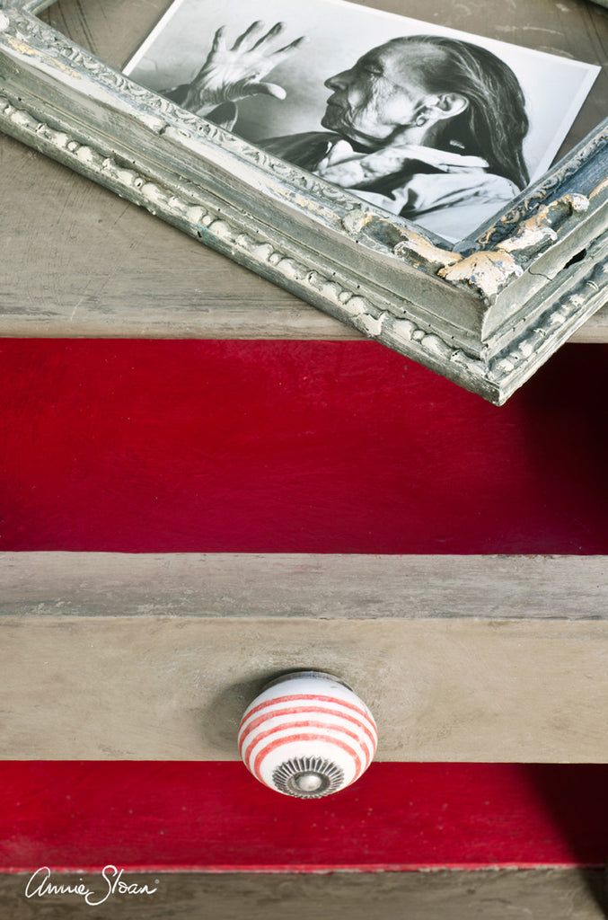 Coco Annie Sloan Chalk Paint®