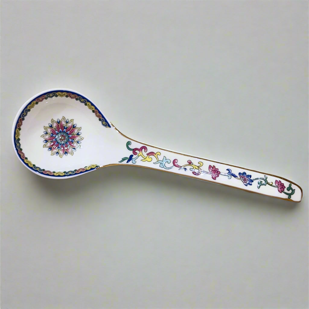 Royal Flora bone china spoon, Traditional pattern