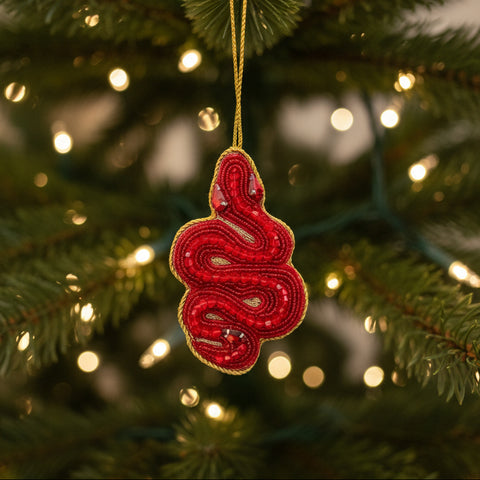 EMBROIDERED ORNAMENT : Snake