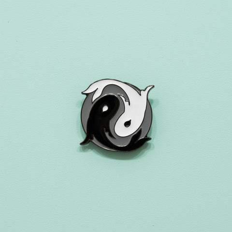 " Yin & Yang " T&B Enamel Pins