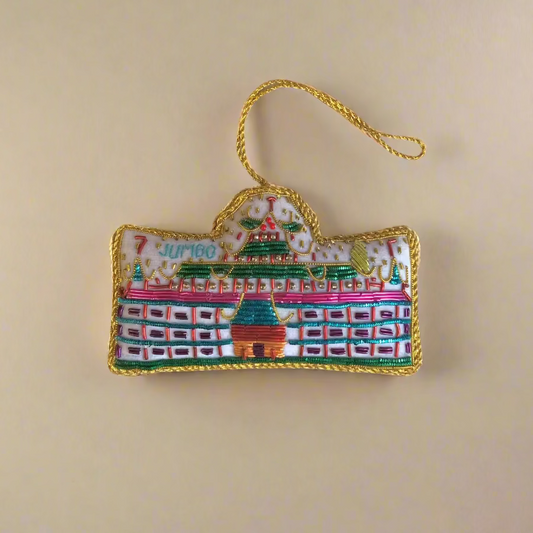 EMBROIDERED ORNAMENT : Jumbo Floating Restaurant
