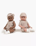 Minikane Yann, Bambinis 47cm doll dressed doll dressed in his Tom jumpsuit / beige cotton gauze cap set