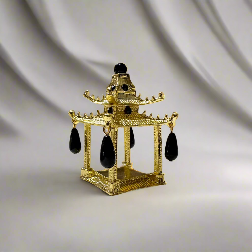 Gold Pagoda Napkin Ring with Black Beads