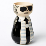 Karl Vase