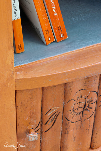 Barcelona Orange Annie Sloan Chalk Paint® - Thorn and Burrow
