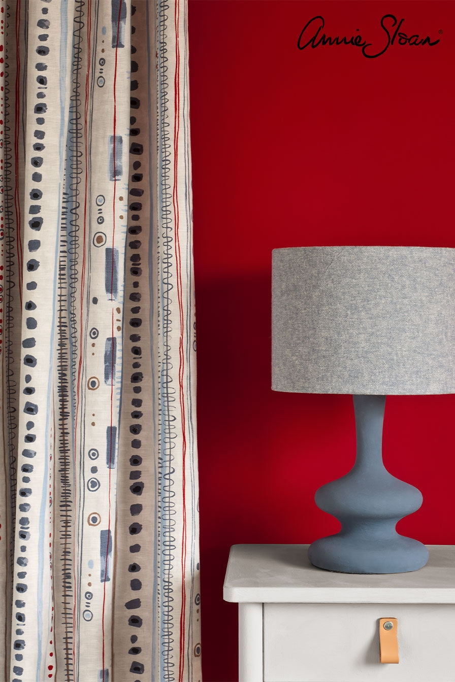 Side view of Chicago Grey Annie Sloan Chalk Paint®