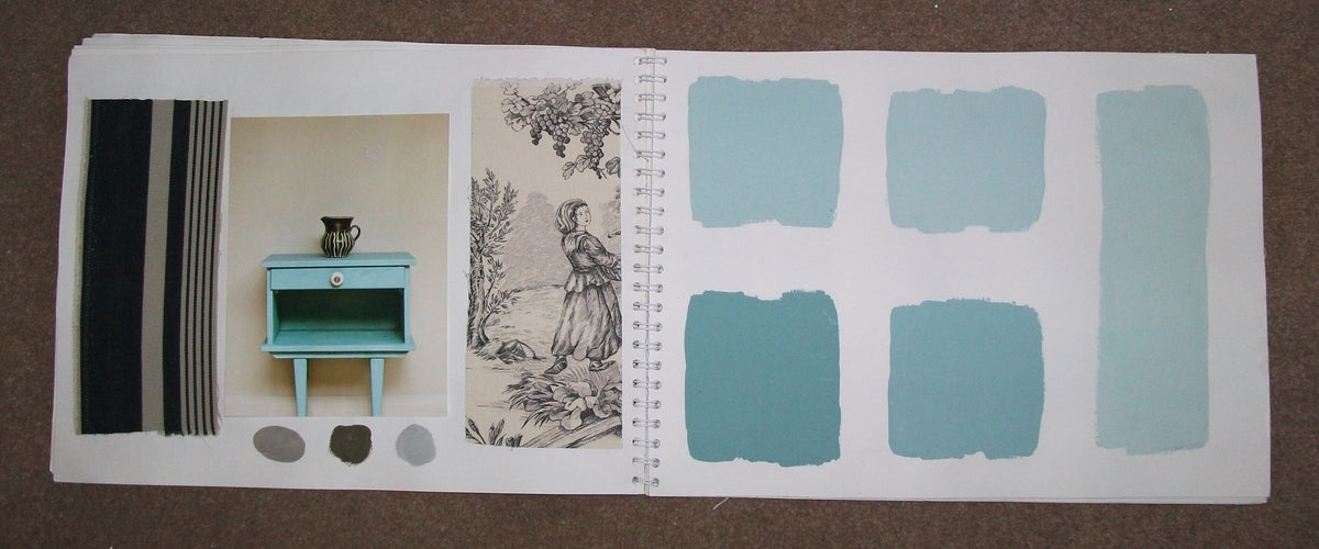 Provence Annie Sloan Chalk Paint® - Thorn and Burrow